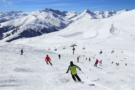 10 Top-Rated Austria Ski Resorts To Book In 2023