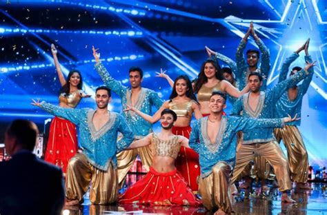 Book Bollywood Dance Troupe London – Bollywood Themed Entertainment | Scarlett Entertainment