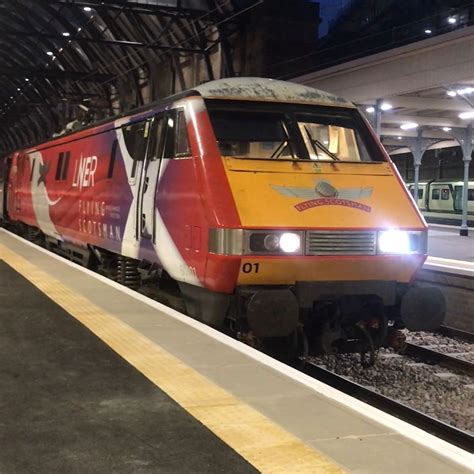 LNER Class 91 flying Scotsman at Kings Cross | RailUK Forums