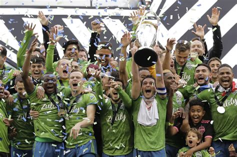 Seattle Sounders claim second title in 4 years, beating Toronto FC 3-1 ...