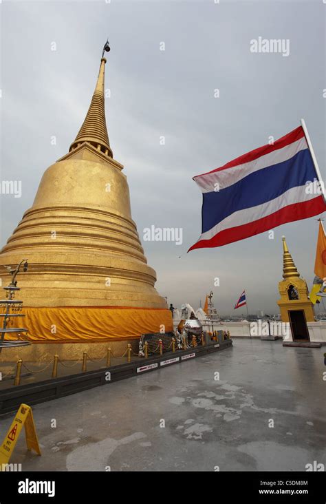 Golden Mount Temple, Wat Saket, Bangkok, Thailand Stock Photo - Alamy