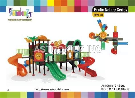 Kids Plastic Playground Slides Passenger Capacity: 4-6 Person In One ...