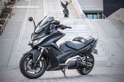 Kymco AK 550 : série limitée Sport Limited Edition