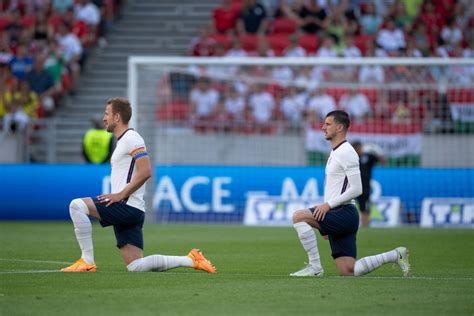 World Cup 2022: England players to take a knee against Iran | FourFourTwo