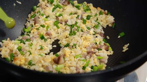 Easy Chahan Recipe (Japanese-style Pork and Egg Fried Rice) - Cooking with Dog