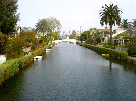 Jigsaw Magazine: L.A. LANDMARKS - Venice Canals