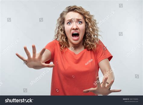 19,906 Woman Scared Facial Expression Images, Stock Photos, 3D objects, & Vectors | Shutterstock