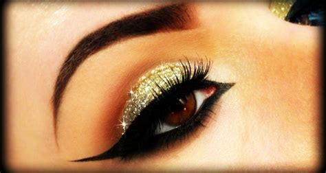 6 Most Glamorous Gold Smokey Eye Makeup Tutorials