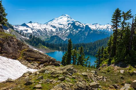 15 Best Hikes in North Cascades National Park • Small Town Washington