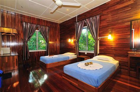 Kinabatangan Riverside Lodge – S I TOURS