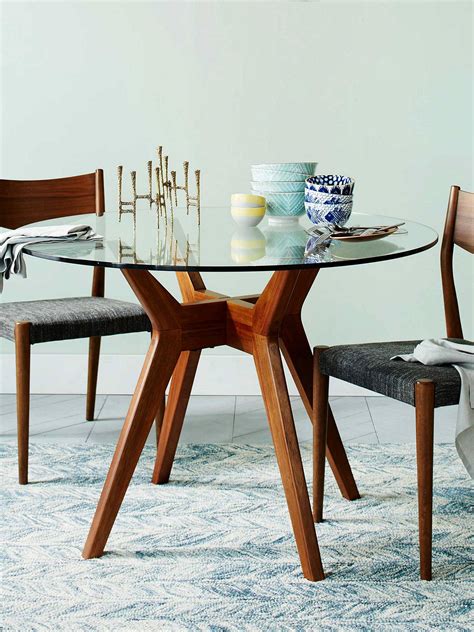 west elm Jensen 4 Seater Round Dining Table at John Lewis & Partners