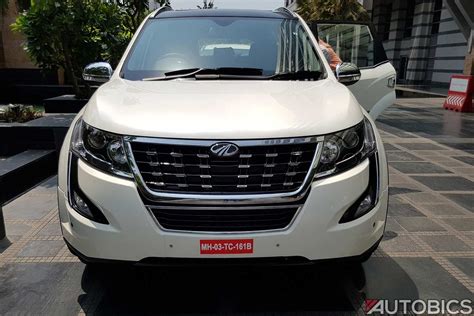 2018 Mahindra XUV 500 Accessories - AUTOBICS