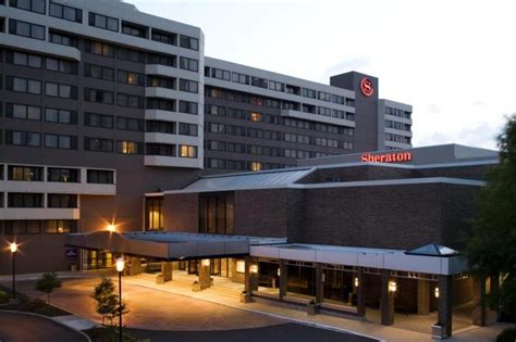 Sheraton Norfolk Waterside Hotel - Norfolk, Virginia