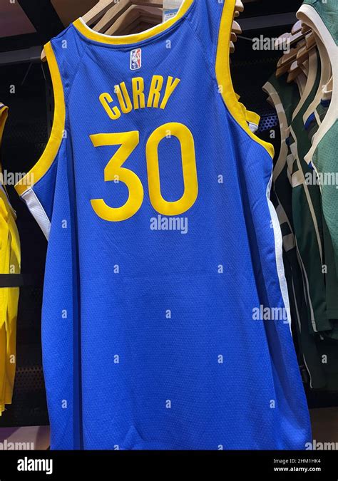 Stephen Curry,Golden State Warriors number 30 Jersey, NBA Store, Fifth ...