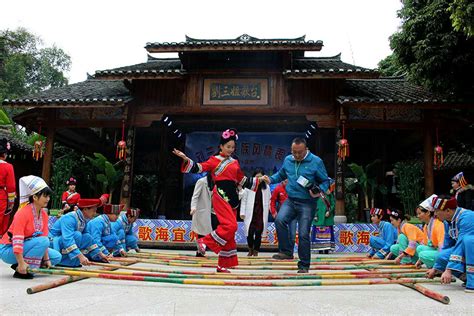 Zhuang culture: home of colorful dresses, folk songs[7]- Chinadaily.com.cn