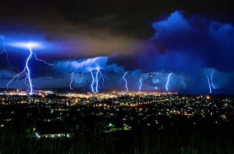 Curious Kids: should I be scared of lightning?