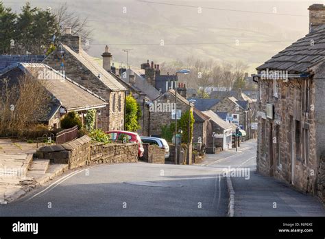 The Peak District village of Hathersage, Derbyshire, England, UK Stock Photo: 90228166 - Alamy