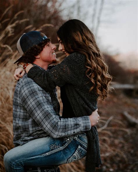 Romantic Western Couple Photoshoot