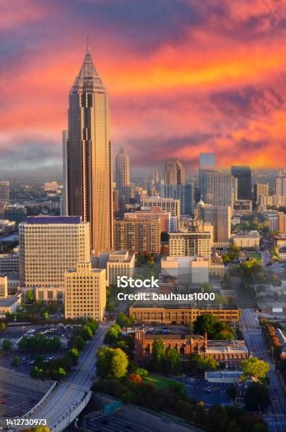 Sunrise Skyline Of Atlanta Georgia Stock Photo - Download Image Now - Atlanta - Georgia ...