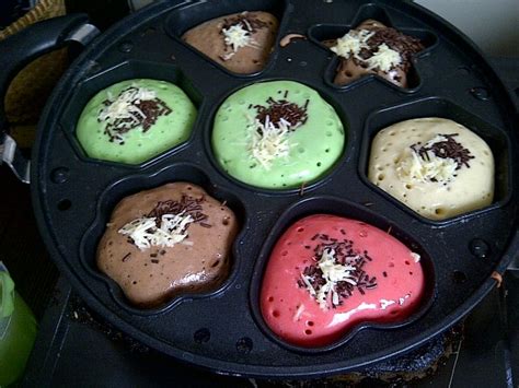 Peluang Usaha Kue Cubit Rainbow dan Analisa Usahanya