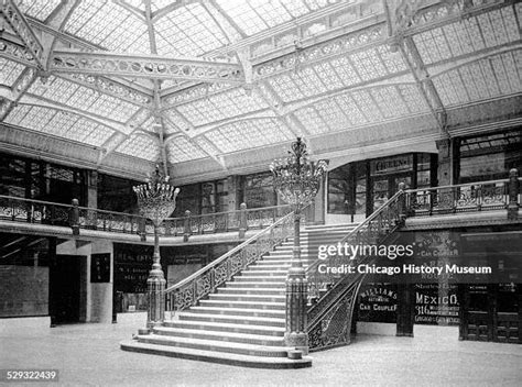 Rookery Building Chicago Photos and Premium High Res Pictures - Getty ...