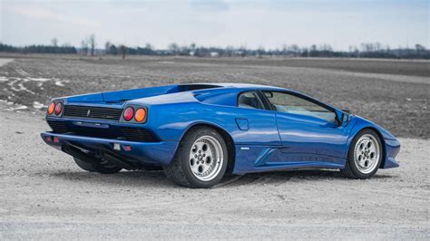 Lamborghini Diablo 1991 #lamborghinivintagecars | Voitures classiques ...