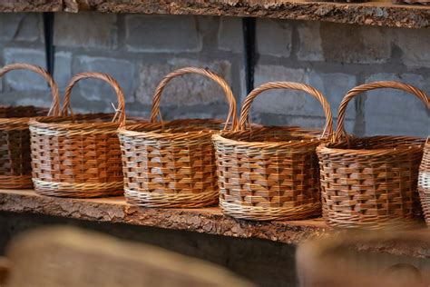 Coates English Willow Baskets - Visitor Centre & Basket Makers