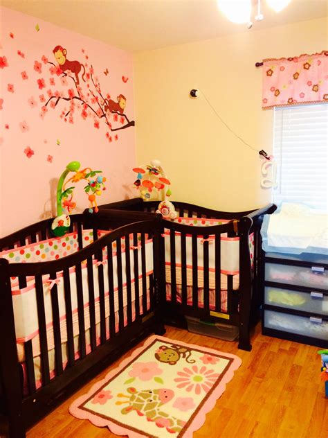 √ Small Cribs For Small Rooms