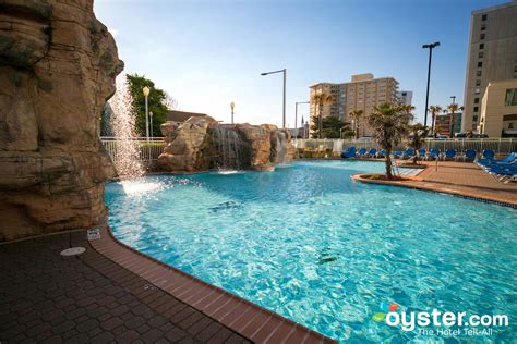 Courtyard Virginia Beach Oceanfront/North 37th Street - The Outdoor Pool at the Courtyard by ...