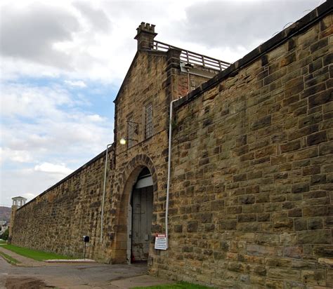 Moundsville Penitentiary Ghosts Excite Tourists - HUS