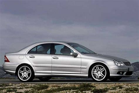 The Mercedes-Benz C55 AMG Is the Forgotten, Awesome AMG C-Class - Autotrader