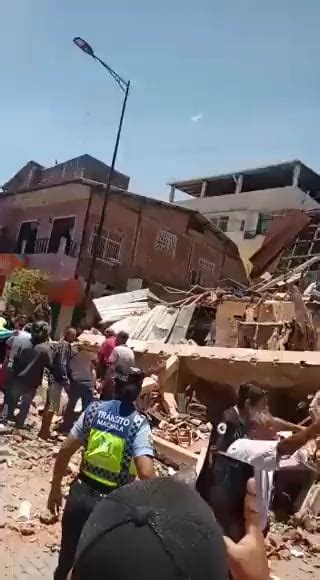 Earthquake strikes Ecuador. 3/18/2023 : r/CatastrophicFailure