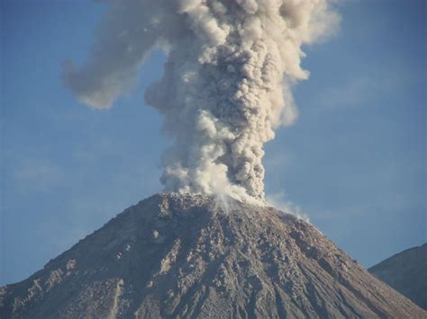 Santa Maria Volcano, Guatemala: Map, Facts and Pictures