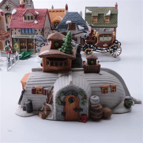 Department 56 Dickens' Village Series | EBTH