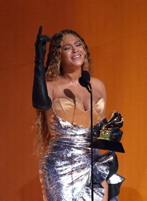 Beyoncé Makes History at a Star-Powered Grammy Ceremony - The New York ...