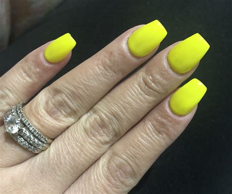 Yellow in 2020 | Nails, Yellow, Beauty