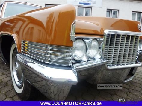 1970 Cadillac Fleetwood Brougham - Car Photo and Specs