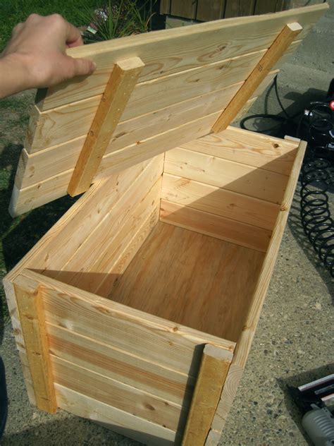 The Project Lady: Wood Storage Chest - Make your own!