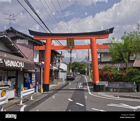 Shinto torii gate Stock Photo - Alamy