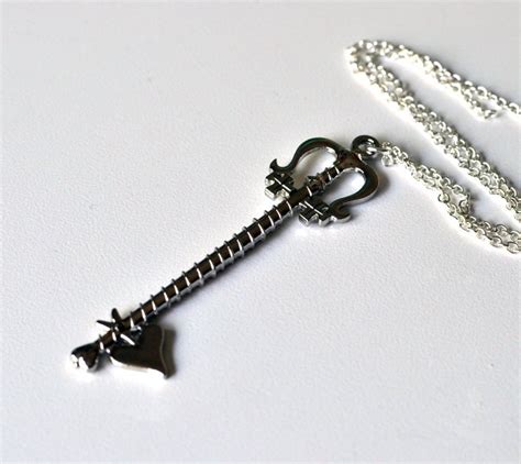 Lady Luck Kingdom Hearts Keyblade necklace | Etsy | Kingdom hearts ...