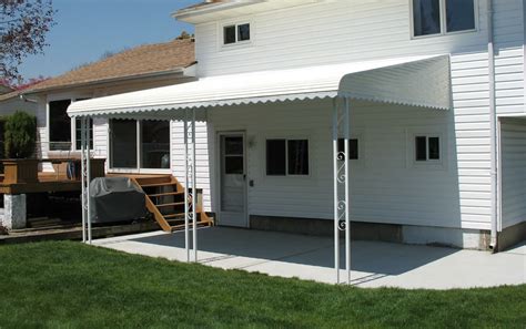 Aluminum Canopy with Uprights – Acme Awning