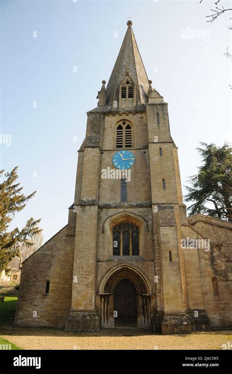 St Mary the Virgin Church, Shipton under Wychwood, Oxfordshire Stock Photo - Alamy