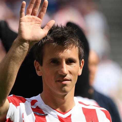 Former Sunderland footballer Liam Miller dies of pancreatic cancer ...