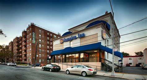 BEST WESTERN® JAMAICA INN - Jamaica NY 8707 Van Wyck Expressway 11435