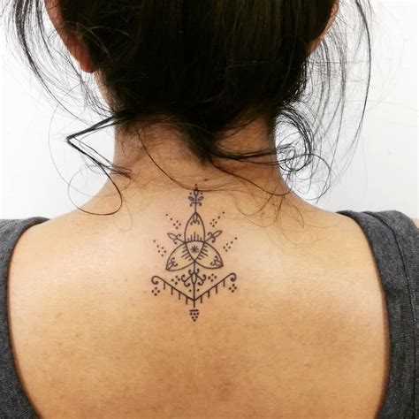 Thinking About Getting a Celtic Trinity Knot Tattoo? Read This First ...