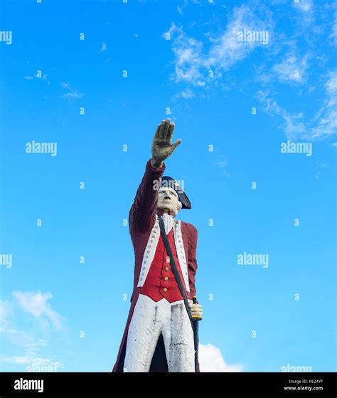 Captain cook statue australia hi-res stock photography and images - Alamy