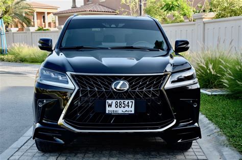 Lexus LX 570 Black edition – Dubaicravings.com