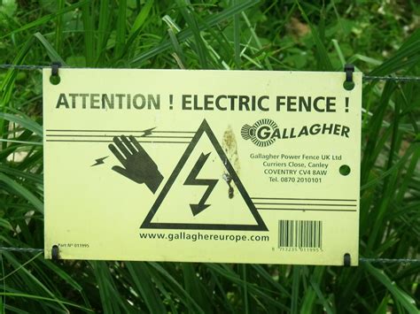London Zoo - Attention! Electric Fence! - sign | This is the… | Flickr