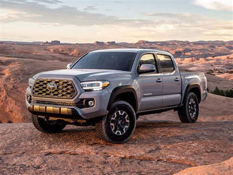 Best Midsize Pickup Truck Resale Value: 2020 Toyota Tacoma - Kelley Blue Book