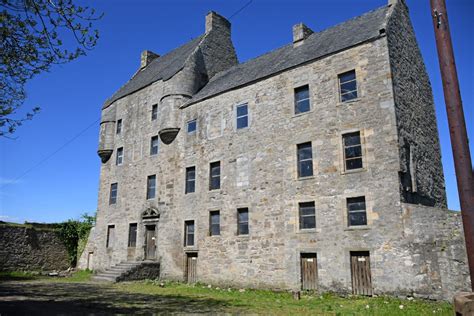 Outlander Filming Locations: Lallybroch - a.k.a Midhope Castle, Scotland